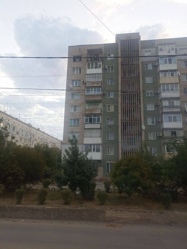 Взрыв прозвучал в многоэтажном доме в Каховке, сообщил глава города Филипчук