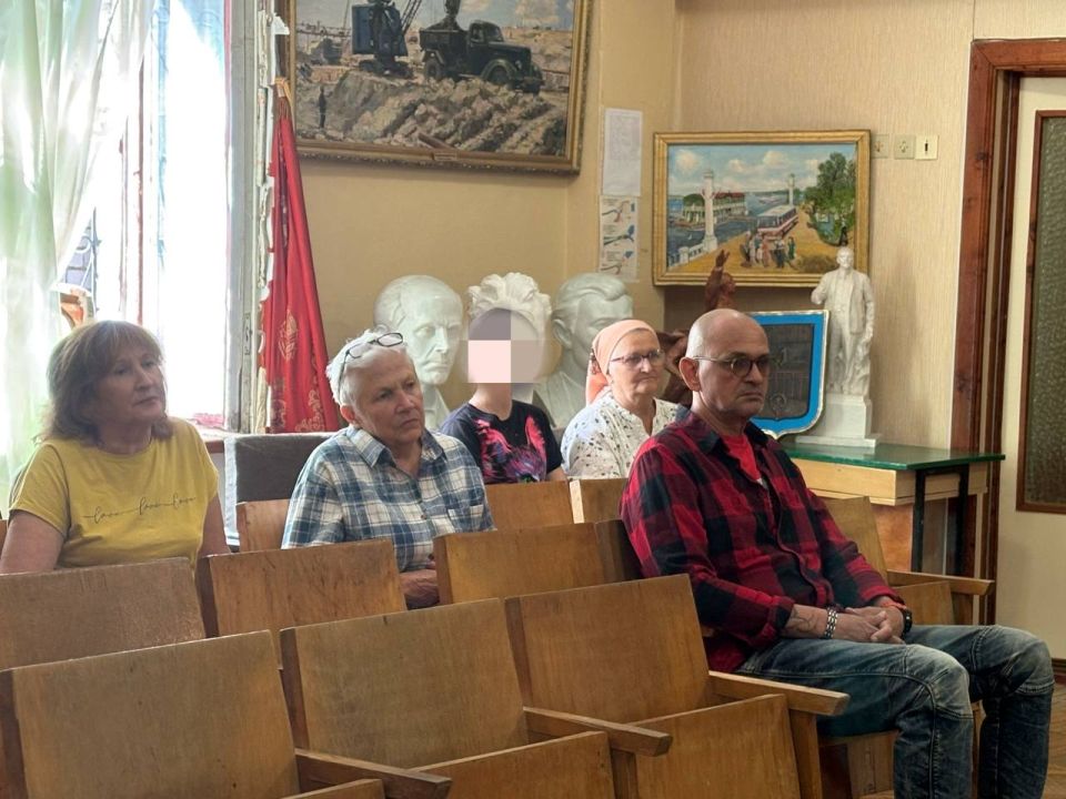 Владимир Оганесов: Профилактическая беседа безопасности дорожного движения прошло в Новой Каховке Владимир Оганесов: Профилактическая беседа безопасности дорожного движения прошло в Новой Каховке
