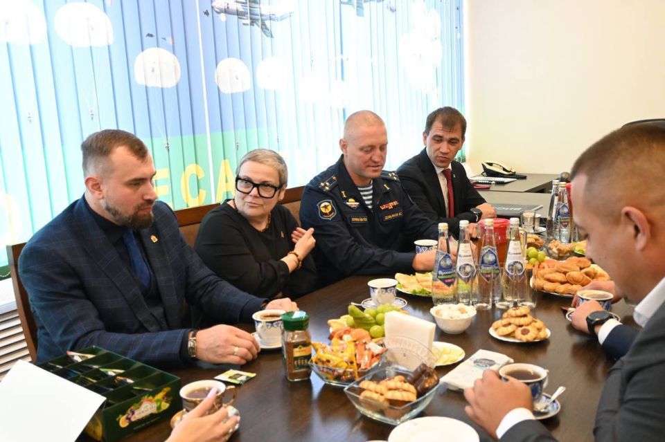 Рамиль Замалетдинов: Продолжается рабочий визит делегации Херсонской областной Думы под руководством Председателя Татьяны Томилиной в Ульяновскую область Рамиль Замалетдинов: Продолжается рабочий визит делегации Херсонской областной Думы под руководством Председателя Татьяны Томилиной в Ульяновскую область