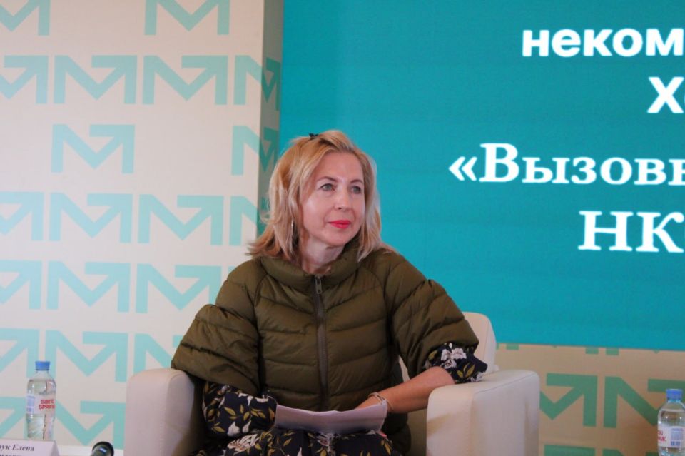 Участниками первого форума некоммерческих организаций Херсонской области стали больше сотни общественников со сего региона Участниками первого форума некоммерческих организаций Херсонской области стали больше сотни общественников со сего региона