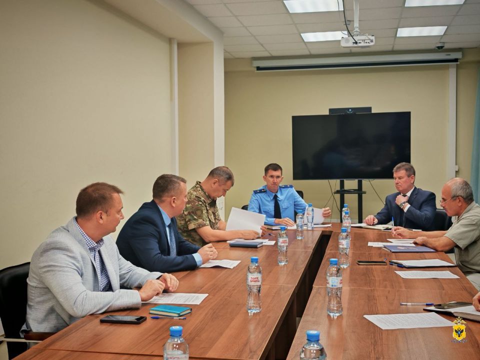 Сотрудники ГУ МВД России по Херсонской области обсудили с коллегами из силовых и гражданских ведомств региона вопросы профилактики правонарушений в экономической сфере Сотрудники ГУ МВД России по Херсонской области обсудили с коллегами из силовых и гражданских ведомств региона вопросы профилактики правонарушений в экономической сфере