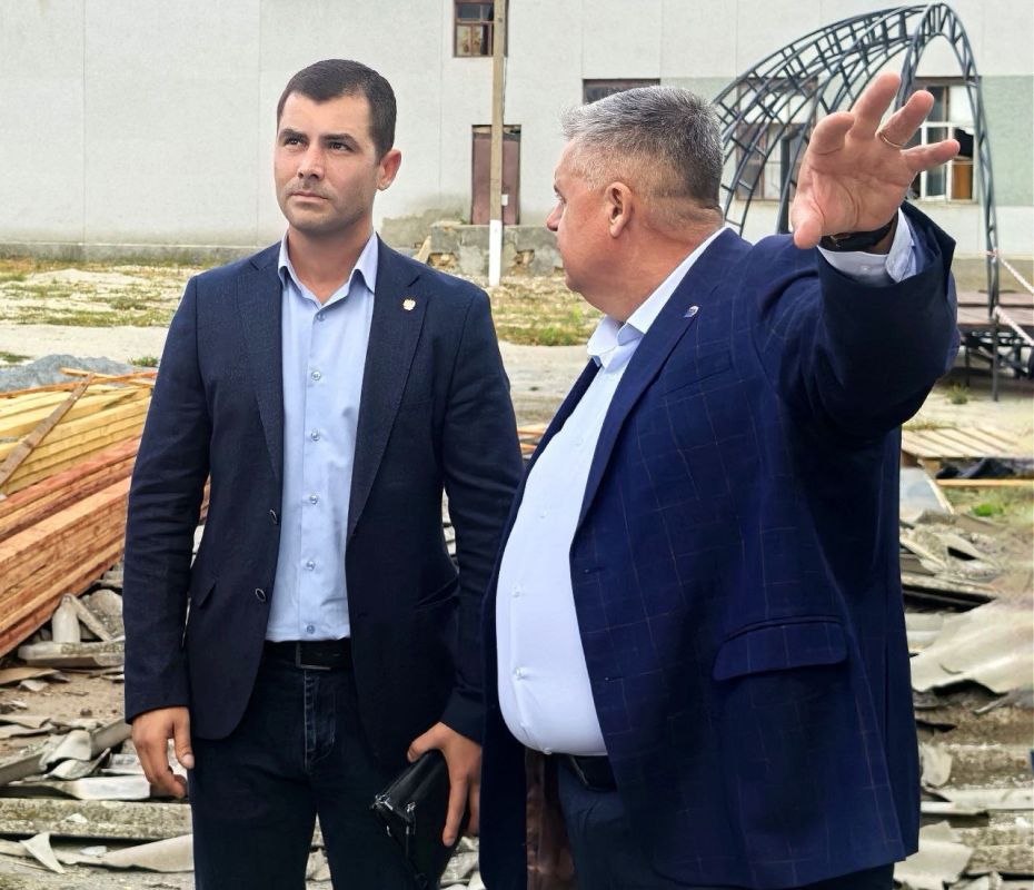 Владимир Сальдо: В Нижних Серогозах идёт капитальный ремонт Центрального дома культуры Владимир Сальдо: В Нижних Серогозах идёт капитальный ремонт Центрального дома культуры