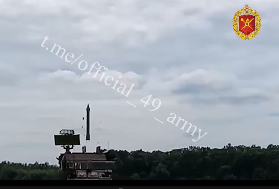 Боевая работа расчета ЗРК «Тор-М2» Боевая работа расчета ЗРК «Тор-М2»