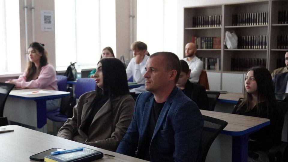 Офицер СК России встретился со студентами Херсонского технического университета Офицер СК России встретился со студентами Херсонского технического университета