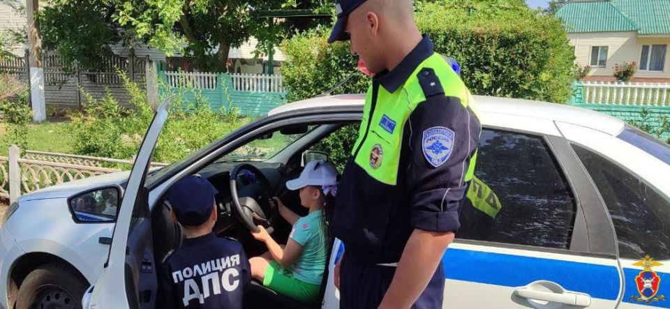 В образовательных организациях Херсонской области состоялся Единый день безопасности дорожного движения В образовательных организациях Херсонской области состоялся Единый день безопасности дорожного движения