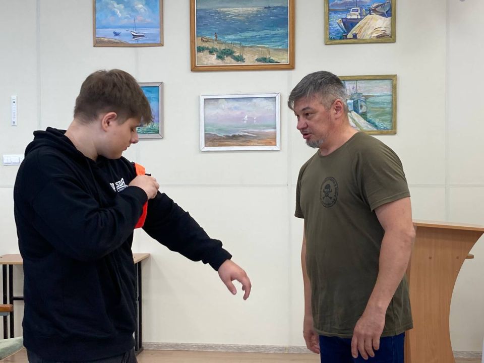 Урок тактической медицины и откровенный рассказ о боевом пути Урок тактической медицины и откровенный рассказ о боевом пути