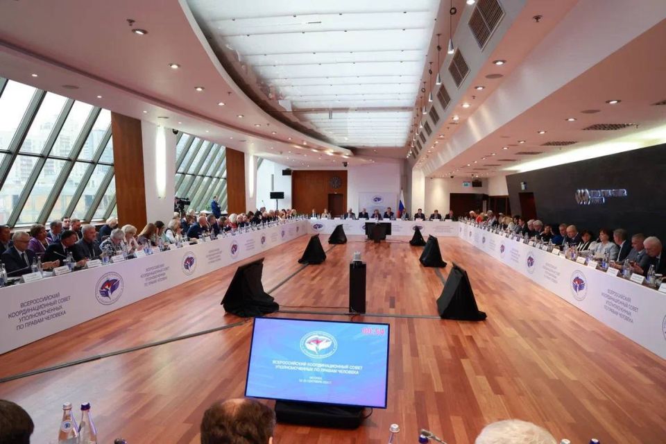 Сергей Георгиев: В рамках Корсовета получил Благодарность Первого заместителя Руководителя Администрации Президента России Сергея Кириенко и Благодарность Уполномоченного по правам человека в РФ Татьяны Москальковой Сергей Георгиев: В рамках Корсовета получил Благодарность Первого заместителя Руководителя Администрации Президента России Сергея Кириенко и Благодарность Уполномоченного по правам человека в РФ Татьяны Москальковой
