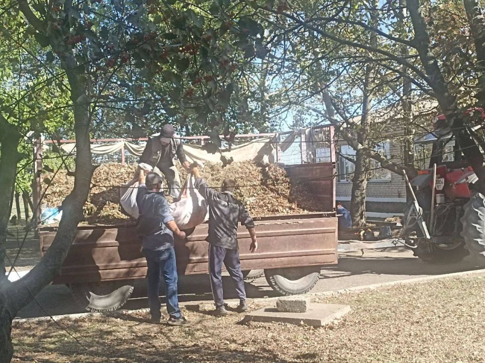 Уборка территории в селе Трофимовка! Уборка территории в селе Трофимовка!
