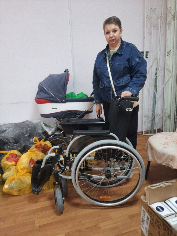 Слава Богу,. что общими усилиями удается поддержать тех, кто в этом особенно нуждается ! Слава Богу,. что общими усилиями удается поддержать тех, кто в этом особенно нуждается !