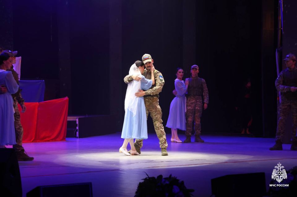 В Уфе состоялся гала-концерт победителей Всероссийского конкурса музыкального творчества пожарных и спасателей МЧС России В Уфе состоялся гала-концерт победителей Всероссийского конкурса музыкального творчества пожарных и спасателей МЧС России
