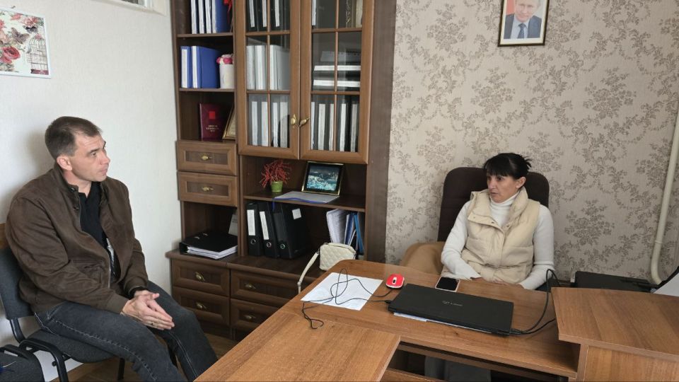 Рамиль Замалетдинов: С рабочим визитом посетил ряд дошкольных образовательных учреждений города Геническа Рамиль Замалетдинов: С рабочим визитом посетил ряд дошкольных образовательных учреждений города Геническа