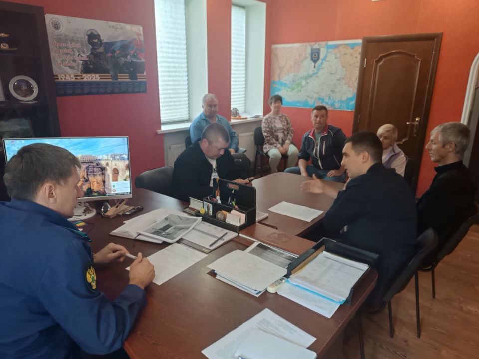 Новотроицким межрайонным прокурором проведен личный прием собственников жилых помещений многоквартирных домов