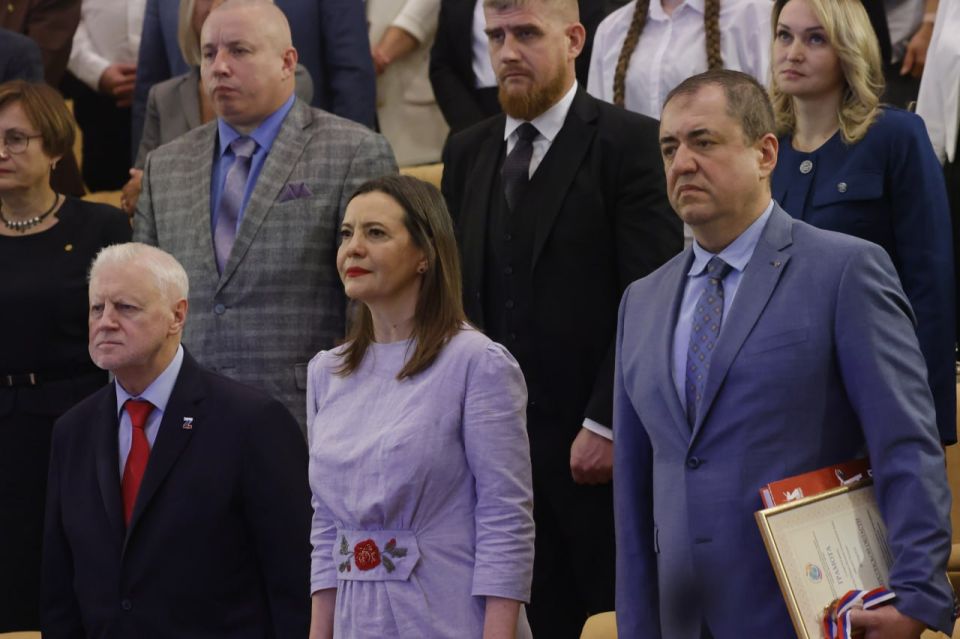 В Малом зале Государственной Думы России прошла церемония награждения лауреатов памятными медалями организации "Мы есть русские" в ознаменование 80-летия Победы в Великой Отечественной войне В Малом зале Государственной Думы России прошла церемония награждения лауреатов памятными медалями организации "Мы есть русские" в ознаменование 80-летия Победы в Великой Отечественной войне