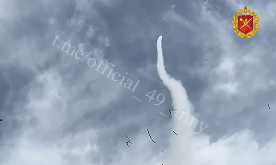 Боевая работа расчёта БМ «Стрела-10» 49-й армии Боевая работа расчёта БМ «Стрела-10» 49-й армии
