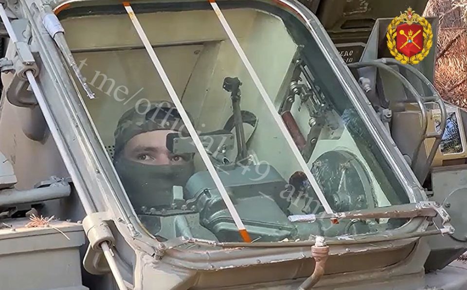 Боевая работа расчёта БМ «Стрела-10» 49-й армии Боевая работа расчёта БМ «Стрела-10» 49-й армии