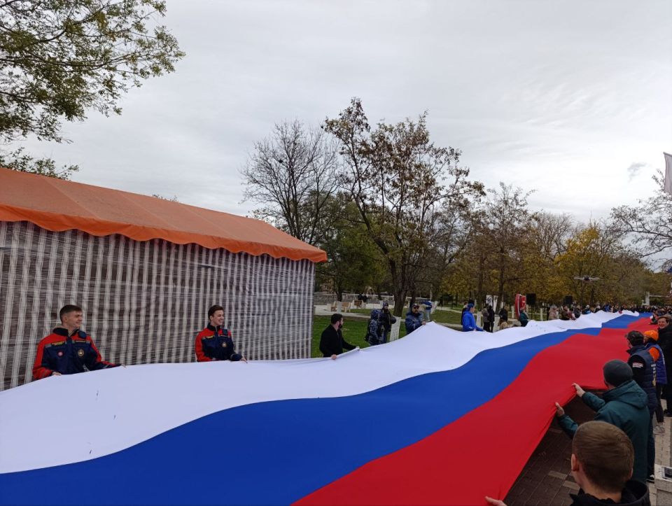 Юлия Семякина: Уважаемые жители и гости Генического округа! Юлия Семякина: Уважаемые жители и гости Генического округа!