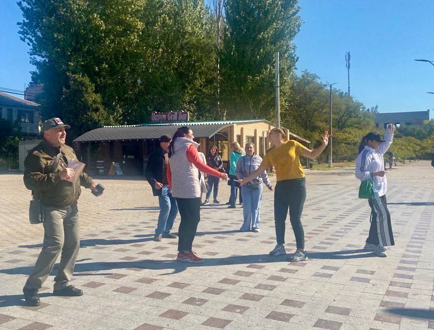 «Караоке над морем». В честь празднования 131-й годовщины города Скадовска Центр культуры и досуга Скадовского муниципального округа провёл творческое мероприятие «Караоке над морем». На набережной собрались жители и гости... «Караоке над морем». В честь празднования 131-й годовщины города Скадовска Центр культуры и досуга Скадовского муниципального округа провёл творческое мероприятие «Караоке над морем». На набережной собрались жители и гости...