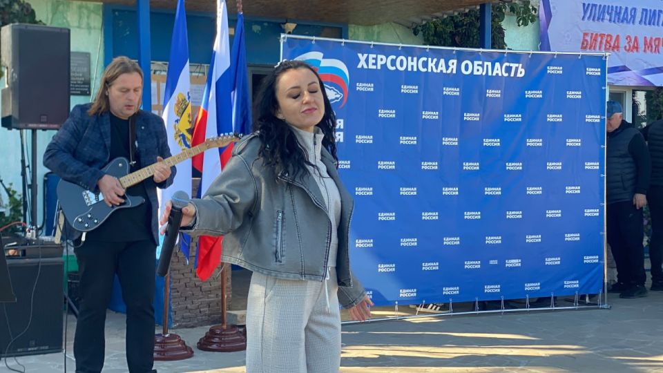 Турнир "Уличная лига" был приурочен ко Дню воссоединения ЛДНР, Запорожской и Херсонской областей с Россией, который будет праздноваться 30 сентября Турнир "Уличная лига" был приурочен ко Дню воссоединения ЛДНР, Запорожской и Херсонской областей с Россией, который будет праздноваться 30 сентября