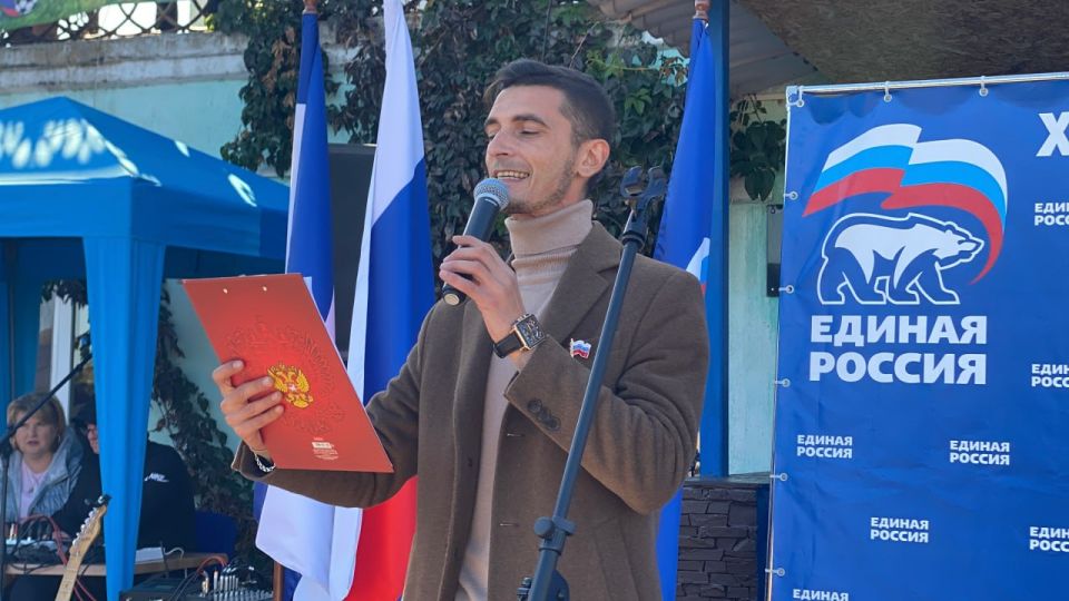 Турнир "Уличная лига" был приурочен ко Дню воссоединения ЛДНР, Запорожской и Херсонской областей с Россией, который будет праздноваться 30 сентября Турнир "Уличная лига" был приурочен ко Дню воссоединения ЛДНР, Запорожской и Херсонской областей с Россией, который будет праздноваться 30 сентября