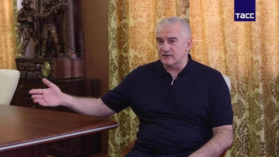 Глава Крыма Аксенов в интервью ТАСС выразил надежду, что по окончании СВО жители ДНР, ЛНР, Херсонской и Запорожской областей не будут жить с ощущением врага по соседству