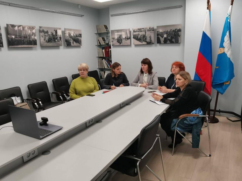 Псковские архивисты поделились опытом с сотрудниками архива Херсонской области Псковские архивисты поделились опытом с сотрудниками архива Херсонской области