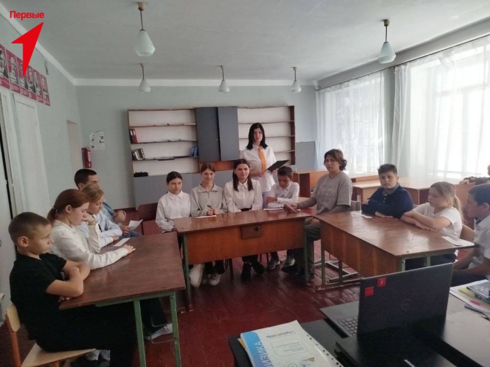 Первые приняли участие в межрегиональном телемосте ко Дню воссоединения Первые приняли участие в межрегиональном телемосте ко Дню воссоединения