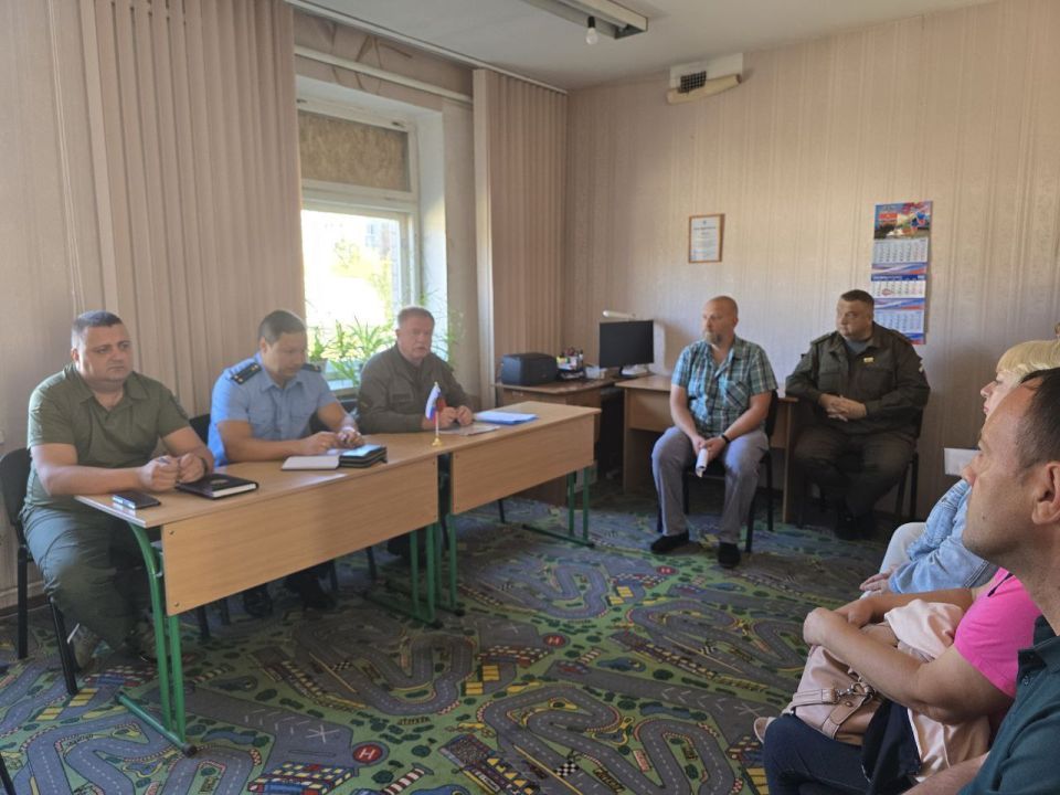 Заместителем Южного транспортного прокурора проведен прием граждан в г. Геническе Херсонской области