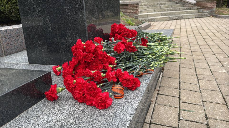 Военные следователи приняли участие в торжественном мероприятии, посвященном Дню воссоединения ДНР, ЛНР, Запорожской и Херсонской областей с Российской Федерацией Военные следователи приняли участие в торжественном мероприятии, посвященном Дню воссоединения ДНР, ЛНР, Запорожской и Херсонской областей с Российской Федерацией