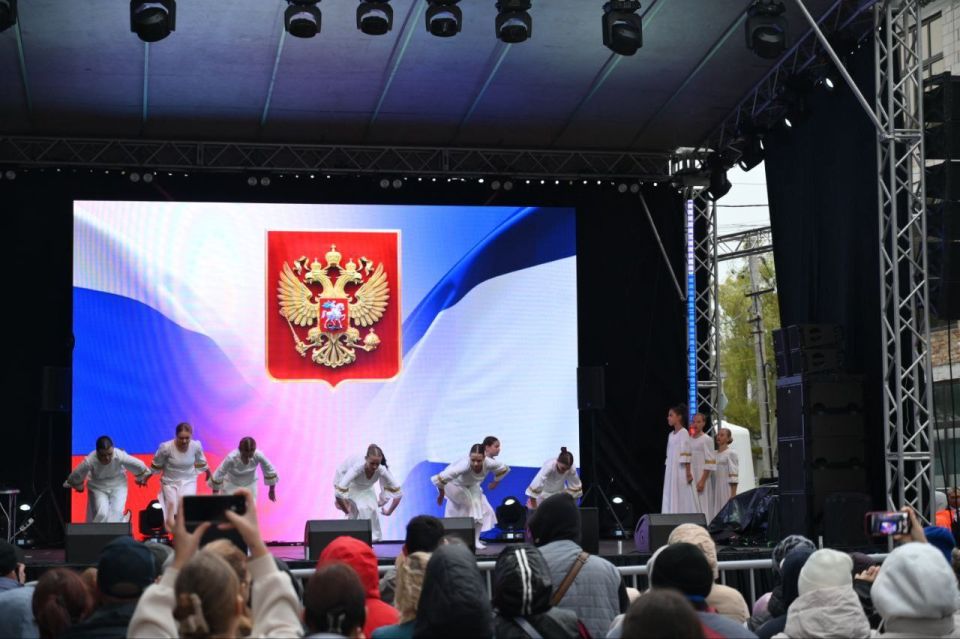 Владимир Сальдо: Мы дома. Мы с Россией. Мы вместе Владимир Сальдо: Мы дома. Мы с Россией. Мы вместе