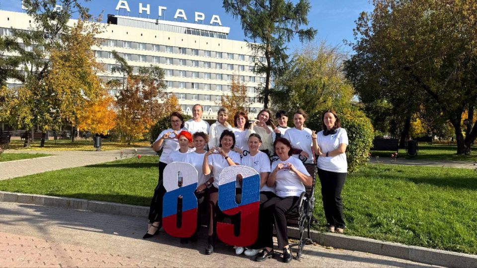 В единстве наша сила!. 30 сентября вся страна празднует День воссоединения ДНР, ЛНР, Запорожской и Херсонской областей с Россией В единстве наша сила!. 30 сентября вся страна празднует День воссоединения ДНР, ЛНР, Запорожской и Херсонской областей с Россией