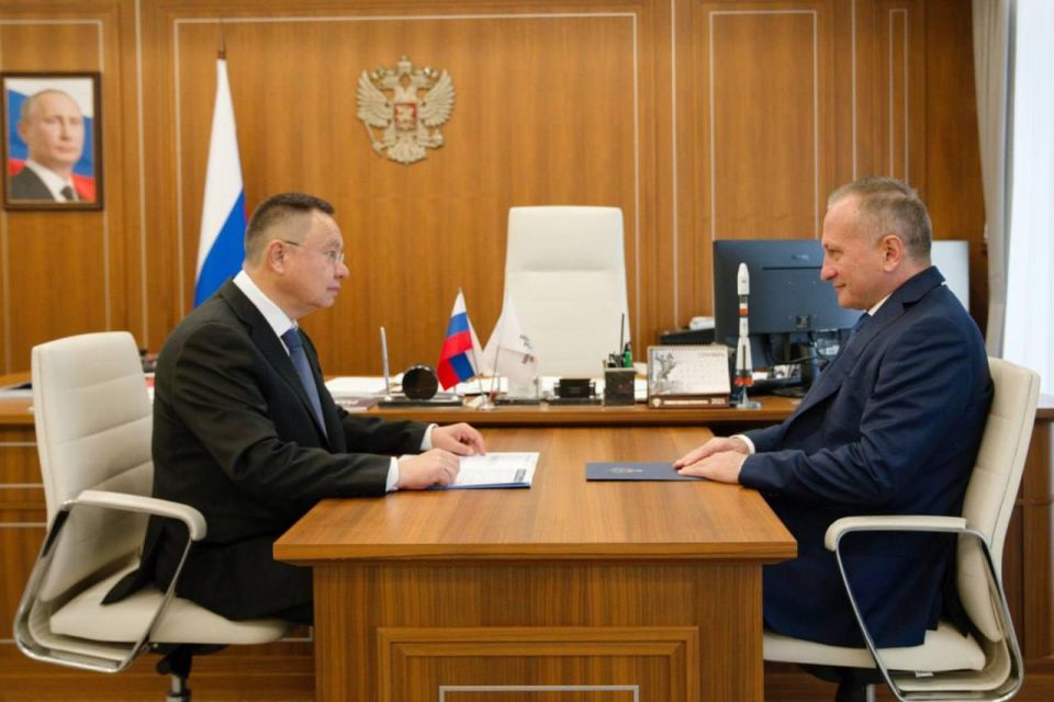 Глава Минстроя провел рабочую встречу с заместителем руководителя Федерального Казначейства Эли Исаевым Глава Минстроя провел рабочую встречу с заместителем руководителя Федерального Казначейства Эли Исаевым