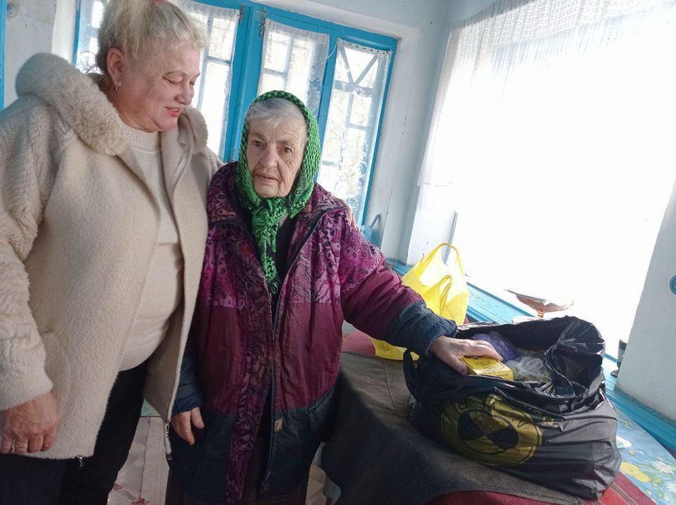 Сотрудники Григорьевского Дома культуры Чаплинского муниципального округа поздравили людей золотого возраста Сотрудники Григорьевского Дома культуры Чаплинского муниципального округа поздравили людей золотого возраста