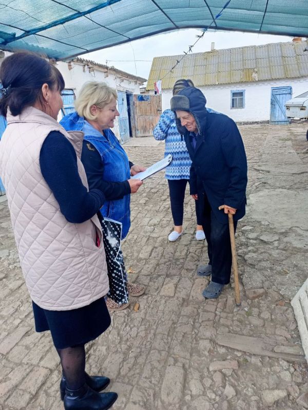 Внимание и забота – старшему поколению: в Павловке поздравили пожилых людей Внимание и забота – старшему поколению: в Павловке поздравили пожилых людей