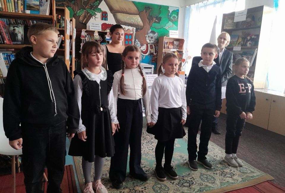 Встреча поколений ко Дню пожилого человека в Александровской библиотеке Встреча поколений ко Дню пожилого человека в Александровской библиотеке