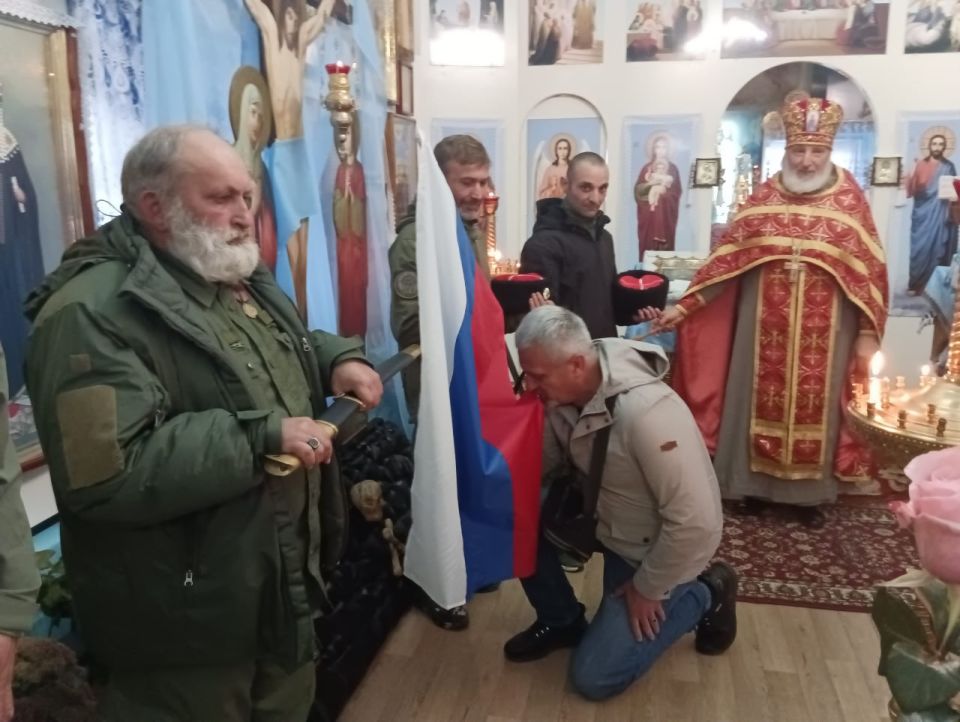 В пгт. Новотроицкое прошло значимое для всей Херсонской области событие — торжественное верстание новых казаков! В пгт. Новотроицкое прошло значимое для всей Херсонской области событие — торжественное верстание новых казаков!