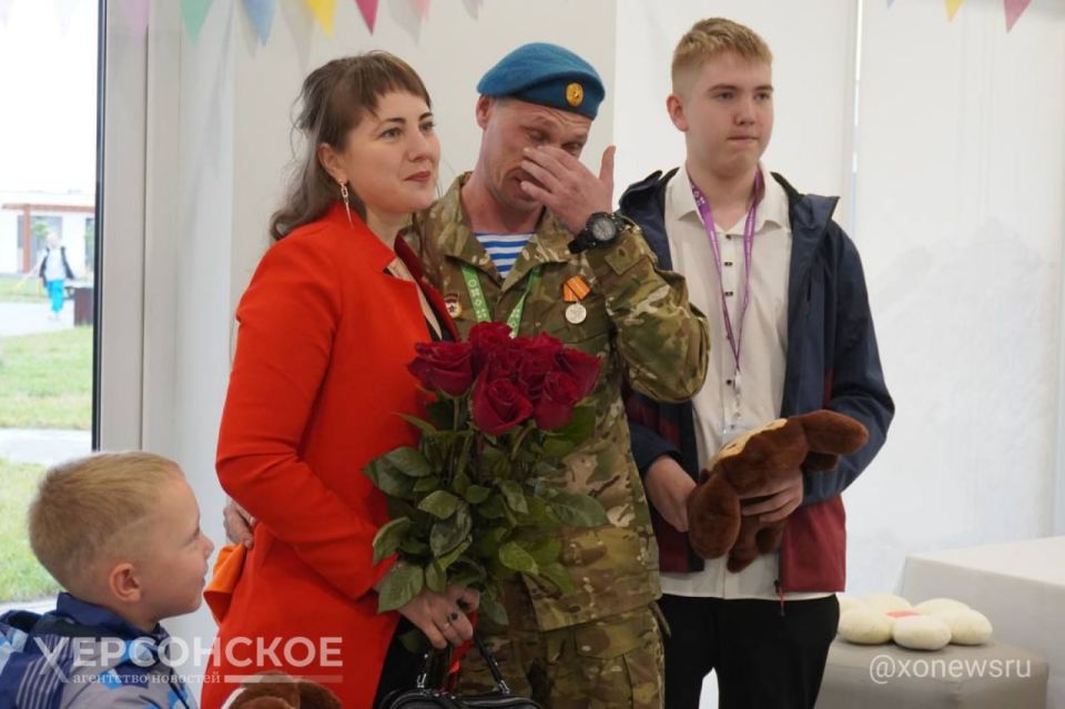 Сюрприз для военнослужащих в честь праздника Сюрприз для военнослужащих в честь праздника