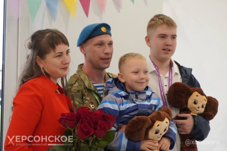 Сюрприз для военнослужащих в честь праздника Сюрприз для военнослужащих в честь праздника
