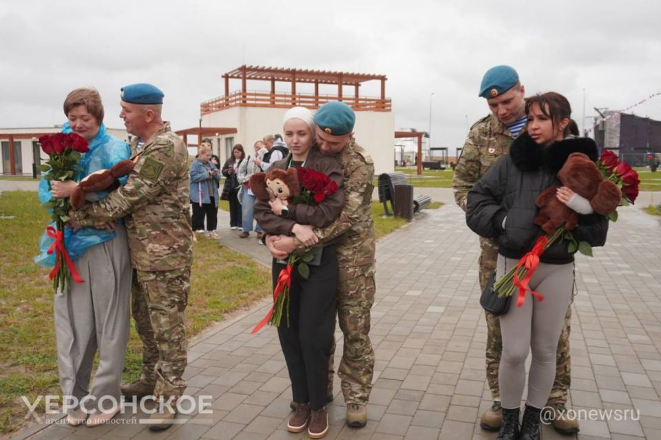 Сюрприз для военнослужащих в честь праздника Сюрприз для военнослужащих в честь праздника