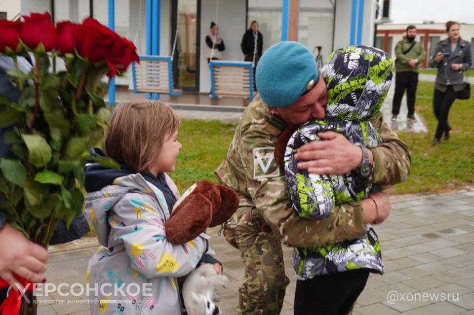 Сюрприз для военнослужащих в честь праздника Сюрприз для военнослужащих в честь праздника