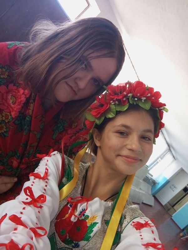 Активистка Движения Первых приняла участие в конкурсе русских народных песен Активистка Движения Первых приняла участие в конкурсе русских народных песен