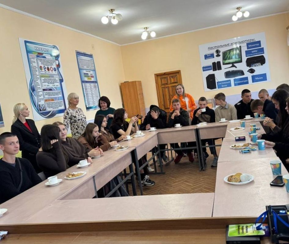 Телемосты #МЫВМЕСТЕ: реализация молодёжной политики Телемосты #МЫВМЕСТЕ: реализация молодёжной политики