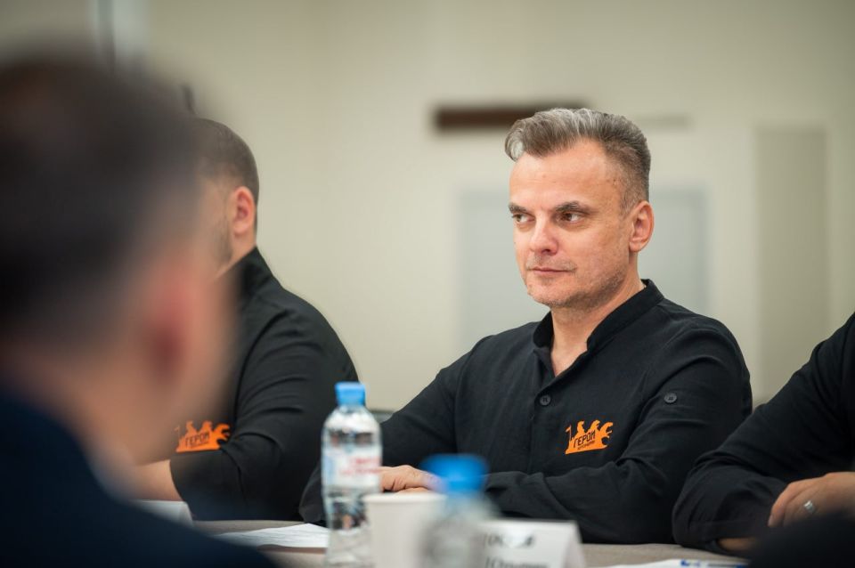 Владимир Сальдо: Сегодня встретился с финалистами кадрового проекта «Герои Херсонщины» Владимир Сальдо: Сегодня встретился с финалистами кадрового проекта «Герои Херсонщины»