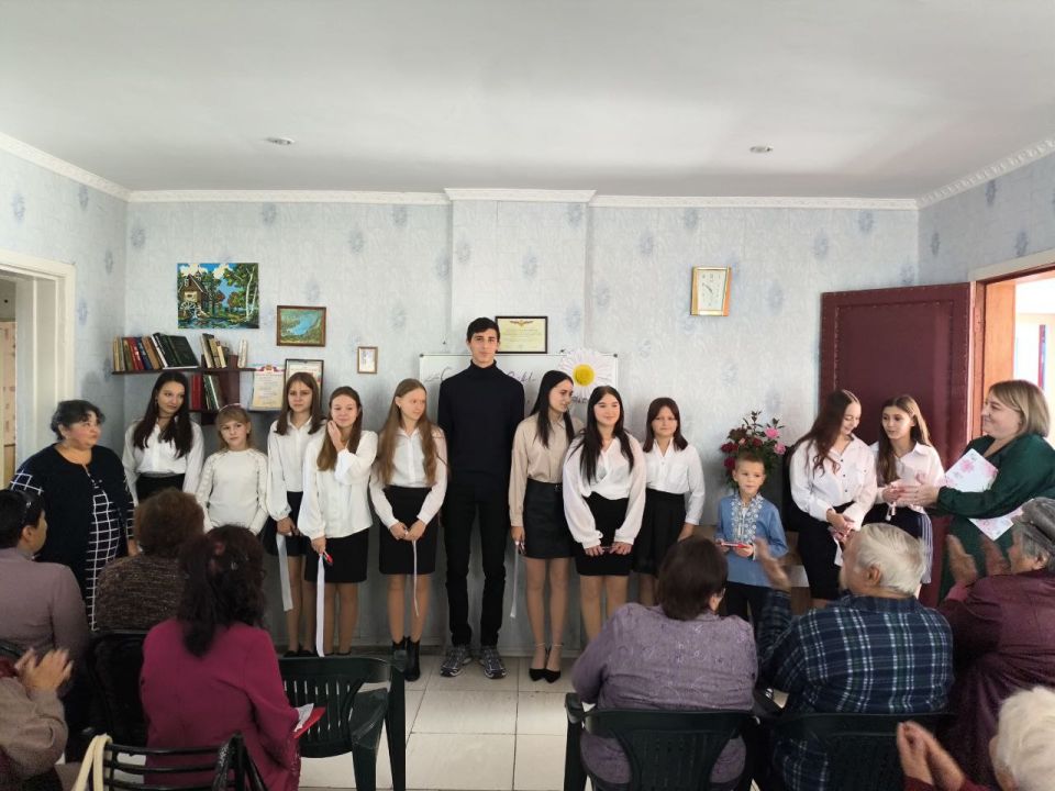 Мероприятие ко Дню пожилого человека в Великолепетихском комплексном центре, который отмечается 1 октября Мероприятие ко Дню пожилого человека в Великолепетихском комплексном центре, который отмечается 1 октября