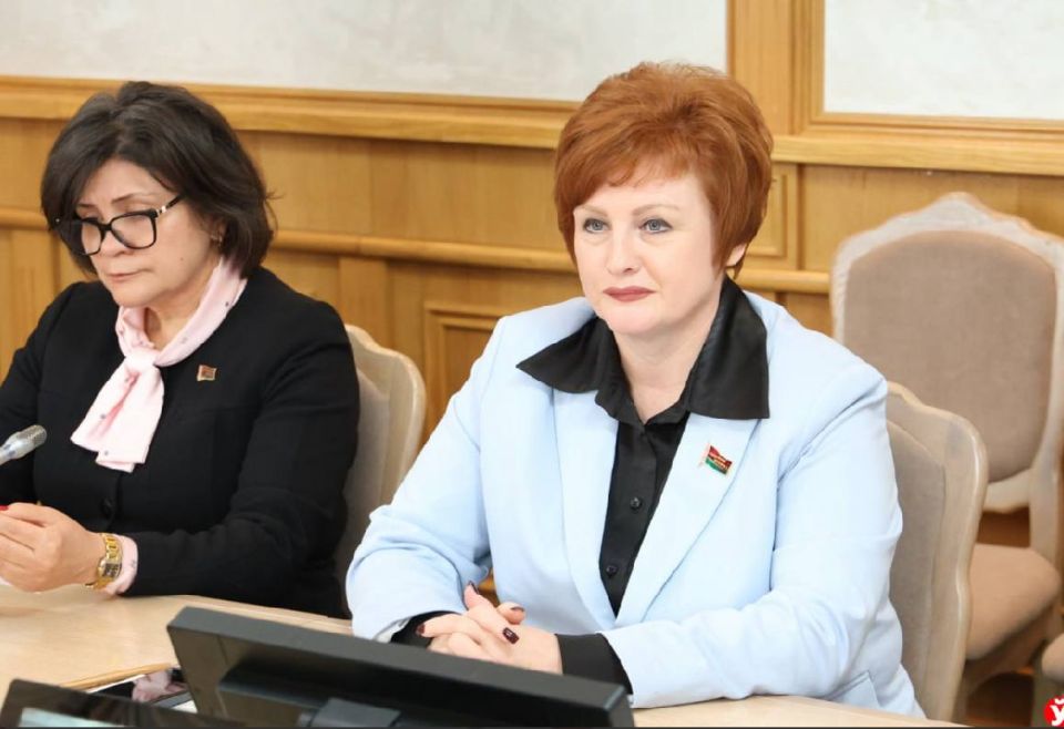 Владимир Сальдо: Углубление партнёрства братских стран обсудили на Межпарламентской комиссии по межрегиональному сотрудничеству между Советом Федерации России и Советом Республики Беларуси в Минске Владимир Сальдо: Углубление партнёрства братских стран обсудили на Межпарламентской комиссии по межрегиональному сотрудничеству между Советом Федерации России и Советом Республики Беларуси в Минске