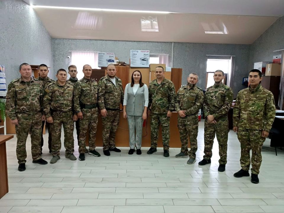 В преддверии профессионального праздника – Дня работника уголовного розыска – секретарь местного отделения партии "Единая Россия", глава Новотроицкого муниципального округа Евгения Кузьменко, выразила искренние поздравления... В преддверии профессионального праздника – Дня работника уголовного розыска – секретарь местного отделения партии "Единая Россия", глава Новотроицкого муниципального округа Евгения Кузьменко, выразила искренние поздравления...