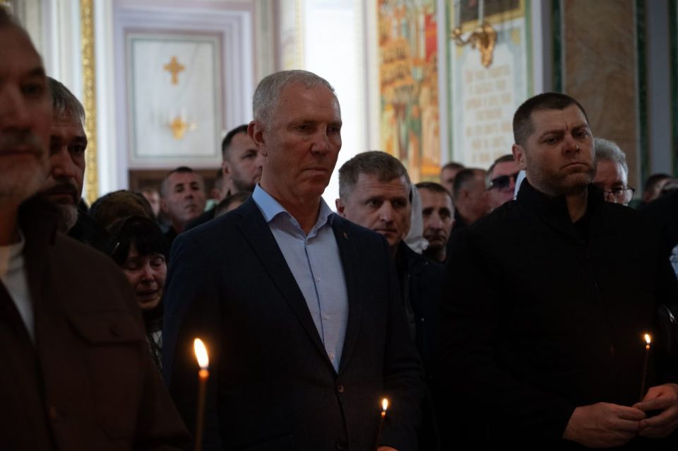 В Симферополе простились с председателем Совета депутатов Новой Каховки В Симферополе простились с председателем Совета депутатов Новой Каховки