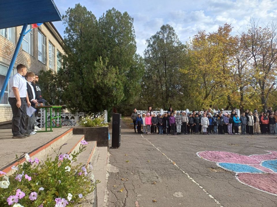 3 октября в ГБОУ ХО "Новоалександровская школа Нижнесерогозского района" прошёл День самоуправления, приуроченный ко Дню учителя 3 октября в ГБОУ ХО "Новоалександровская школа Нижнесерогозского района" прошёл День самоуправления, приуроченный ко Дню учителя