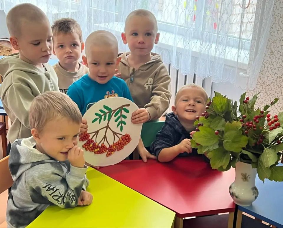 Осенние поделки малышей из Таврийского ясли-сада Осенние поделки малышей из Таврийского ясли-сада