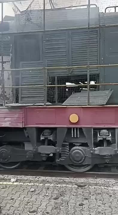 Еще кадры удара по поезду Шостка-Киев