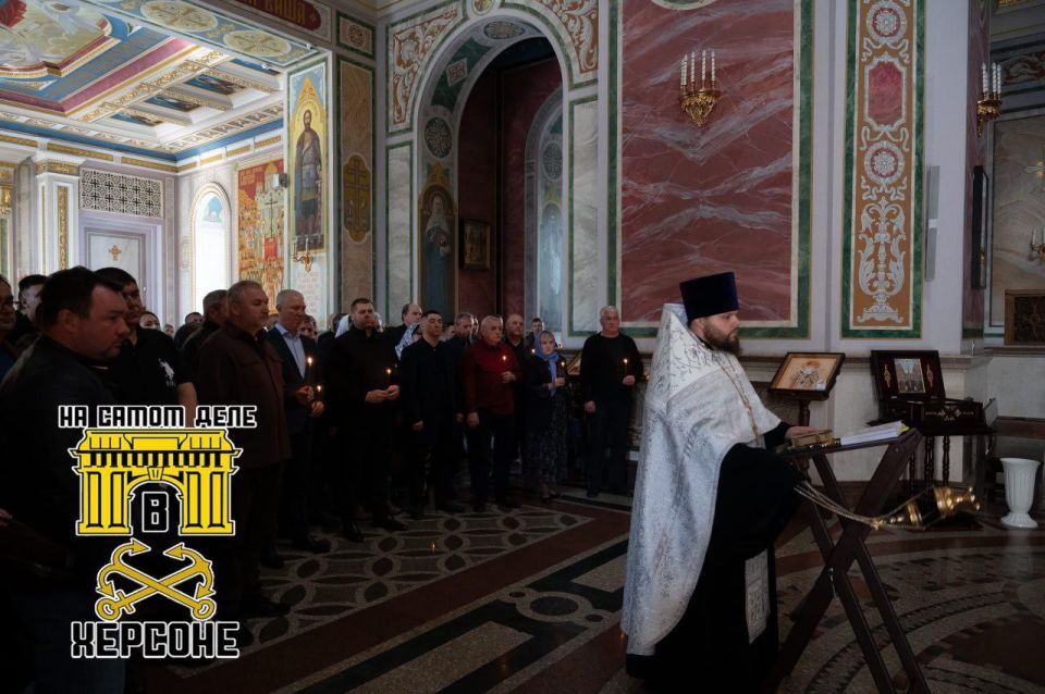Вчера в Симферополе простились с председателем Совета депутатов Новой Каховки Владимиром Леонтьевым Вчера в Симферополе простились с председателем Совета депутатов Новой Каховки Владимиром Леонтьевым